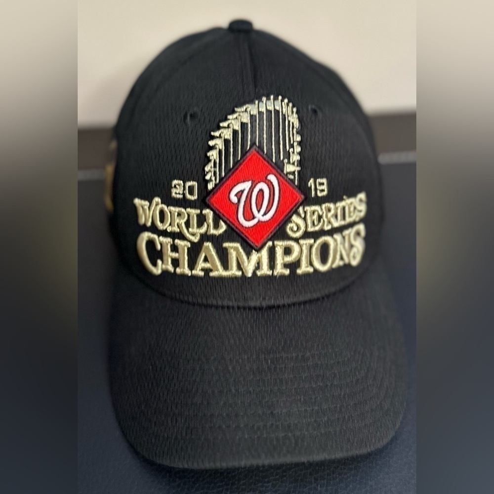 New Era 39Thirty Washington Nationals 2019 World Series Champions fitted cap EUC